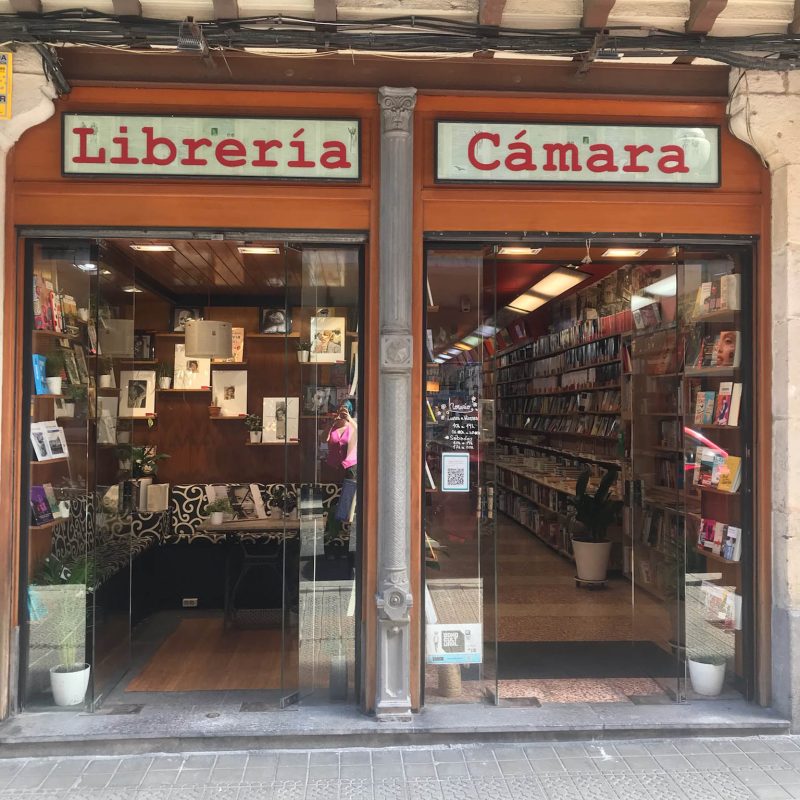 libreria camara entrada